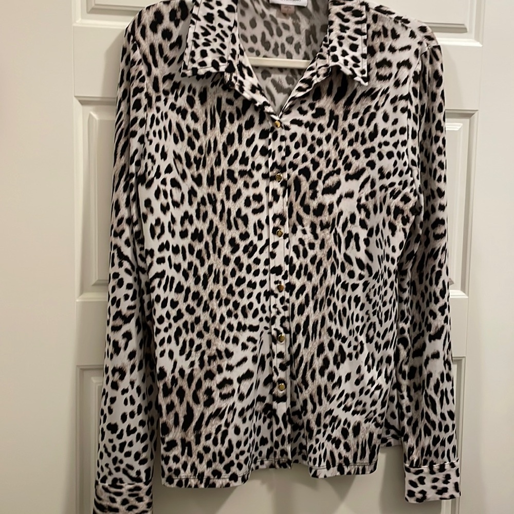 Calvin Klein Animal Print Long Sleeve Button up Blouse sz S